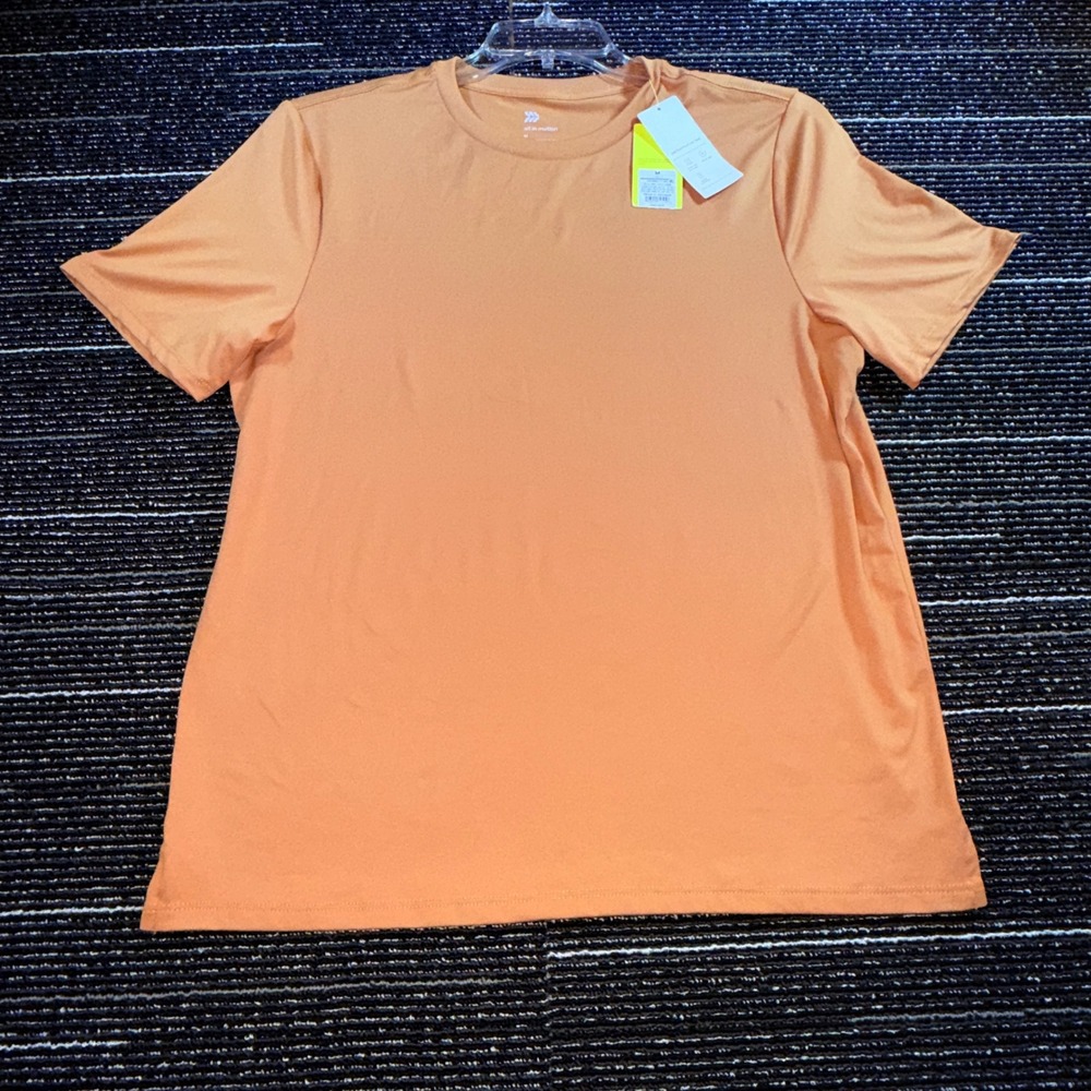 All in Motion Performance Tee Mens M New Short Sleeve Shirt Gold